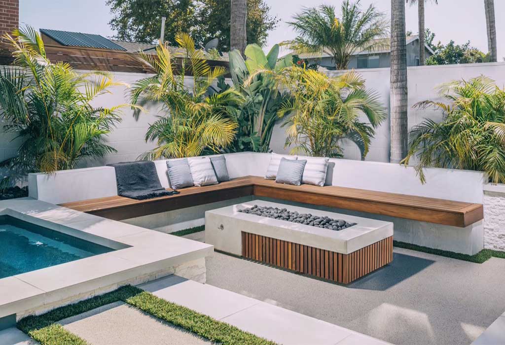 Outdoor Fire Pit Table