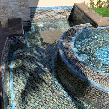 Shoreline, 1-1/8" x 1-1/8" | NAMI-154 | Porcelain Pool Tile