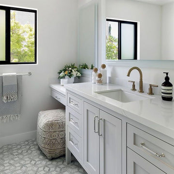 Cararra White La Fluer Pattern | Natural Stone Backsplash Tile