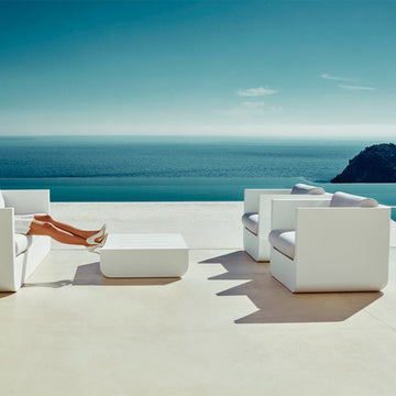 Ulm Lounge Chair | Modern Patio Furniture by Vondom - White