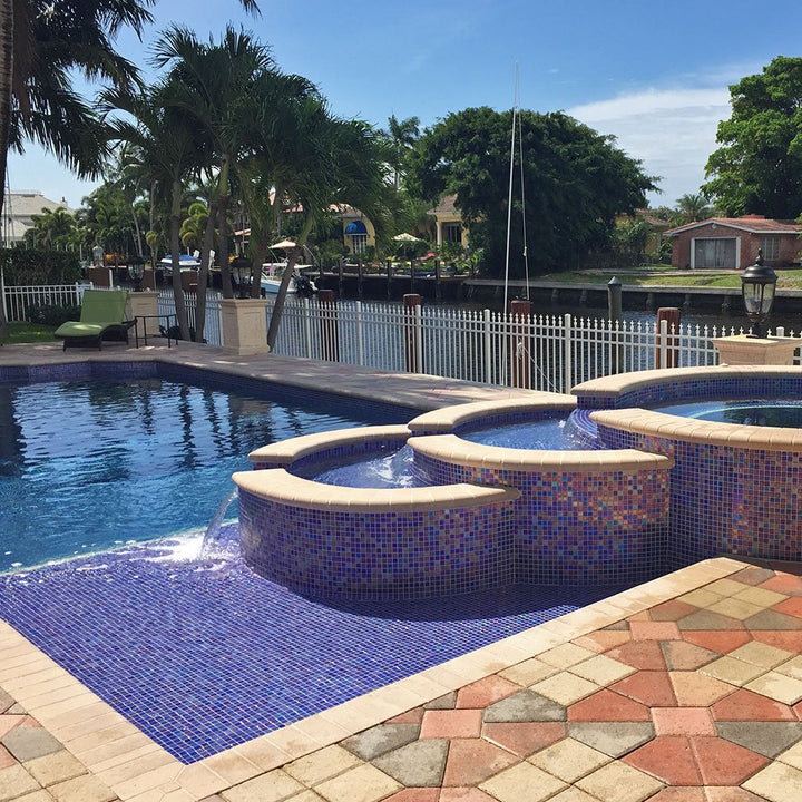 Shell Saphire Glass Pool Tile | Vidrepur