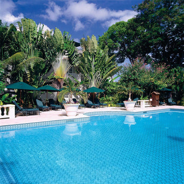 Tulle Coastal, Hexagon Mosaic Tile | Geometro Glass Tile