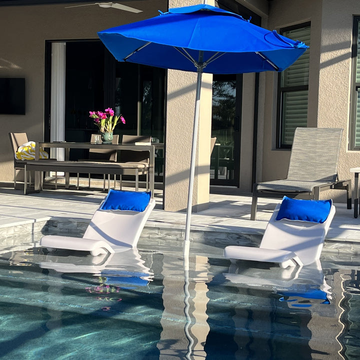 CozumelUmbrellabyBLUshades_In-poolandPatioUmbrellas