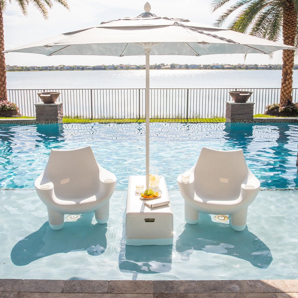 Splash Dash Bench with Umbrella Hole and Cupholders