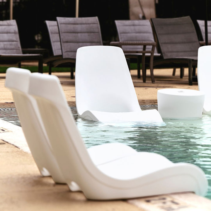 Forma Poolside Seat, White - Luxury Pool Seat