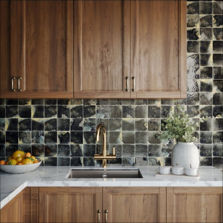 Granadella-Carbon Porcelain Tile