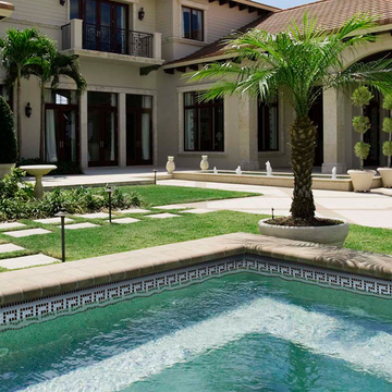 Black White 5/8" x 5/8" Glass Pool Tile | GK858K10 | Greek Key Series