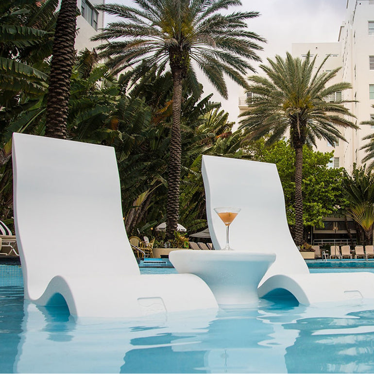 Luxury Chair Patio & Pool Furniture Signature AquaBlu | Mosaics Lounger Ledge –