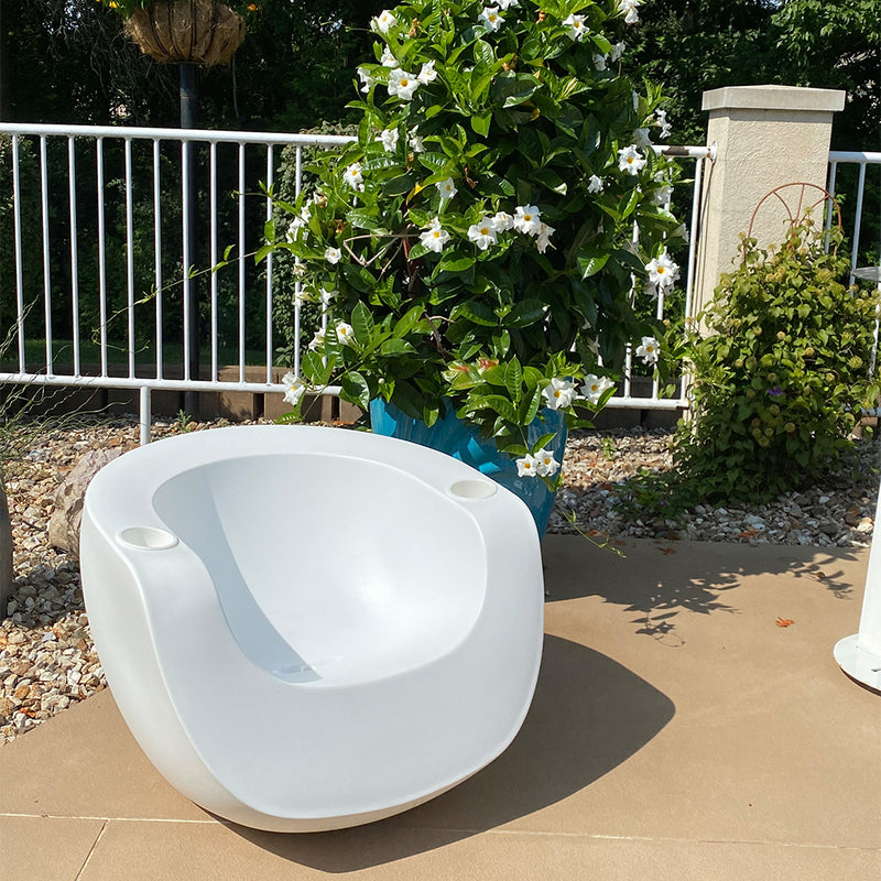 Moon Chair with White Cupholders | Luxury Pool Chair by Tenjam