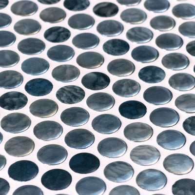 Arrecife Grey, Penny Tile | Glass Mosaic Tile by Aquatica