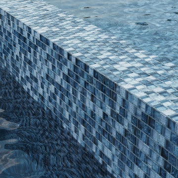 Arctic Blue, 1" x 1" Glass Mosaic Tile | SS82323B2 | Signature Series