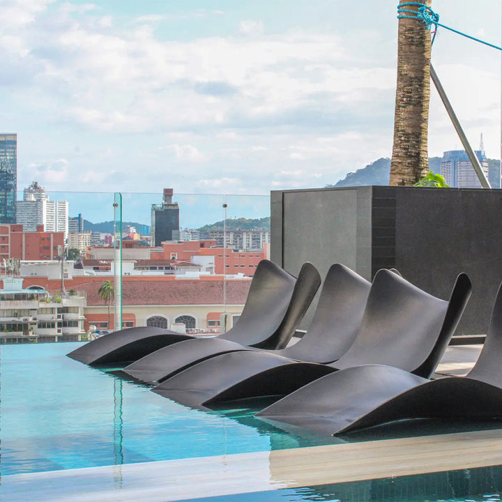 Surf Sun Lounger by Vondom | In-Pool and Patio Lounge Chair