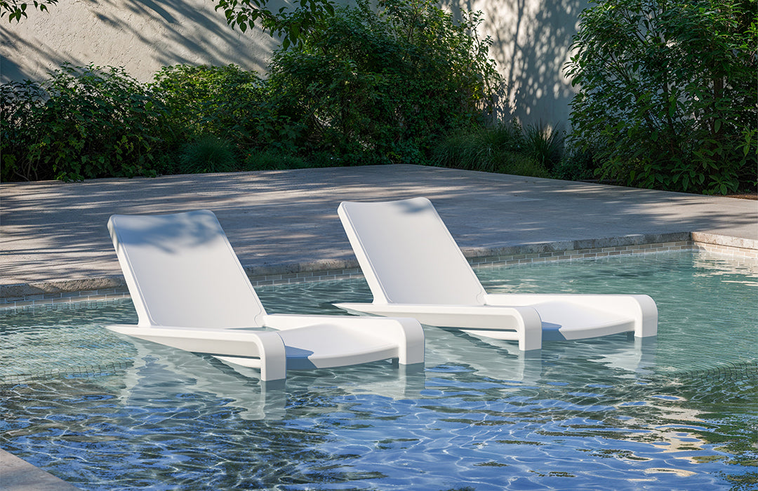 Tupelo Goods in pool loungers