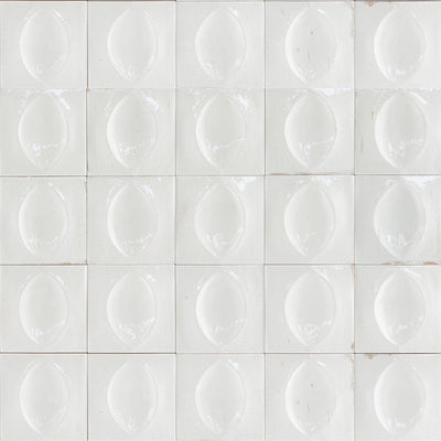 Bianco Glossy, 4" x 4" Egg Deco | EMCGLEEBIANEGG | Porcelain Pool Tile