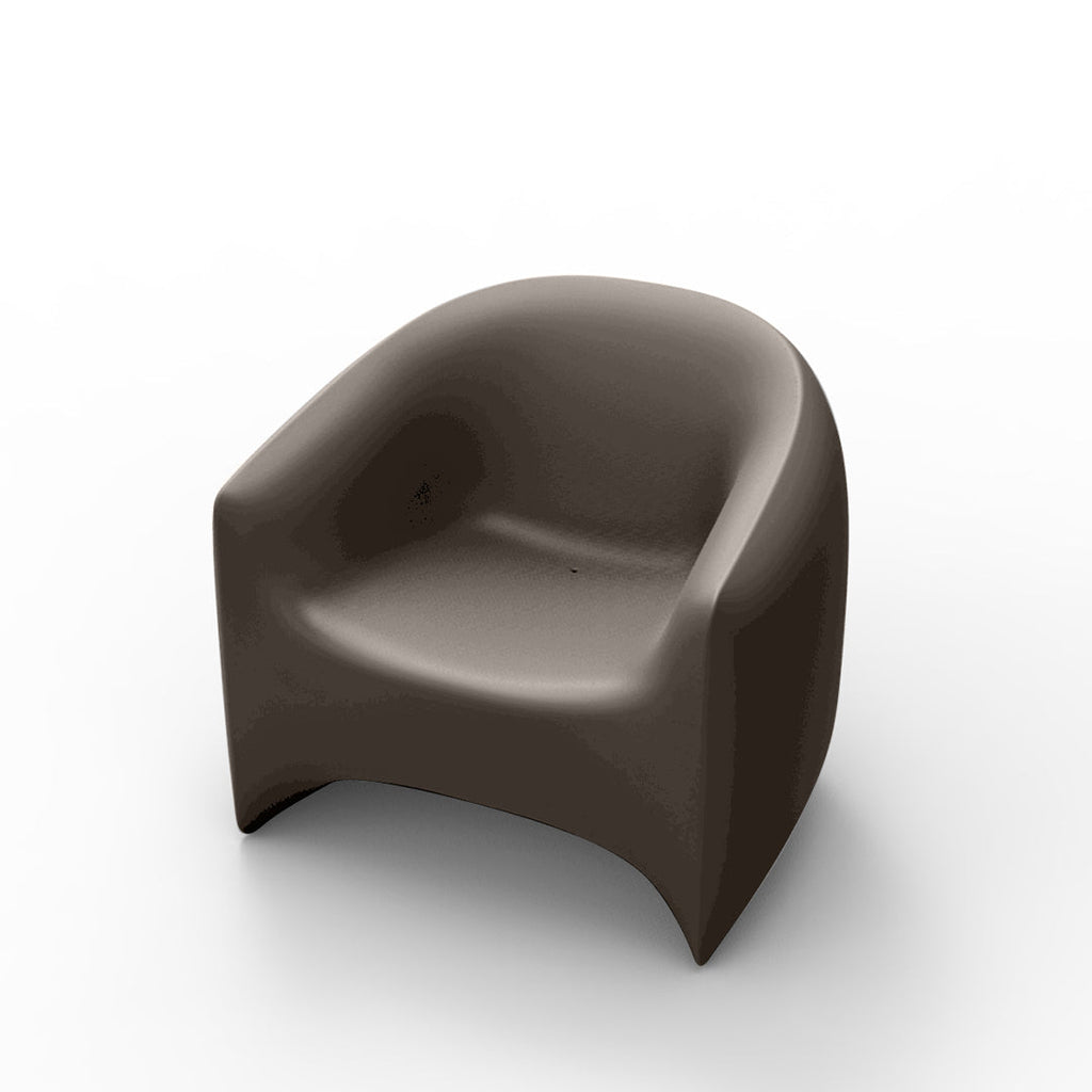Blow Patio Lounge Chair by Vondom | Modern Outdoor Furniture - Taupe