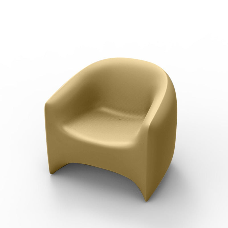 Blow Patio Lounge Chair by Vondom | Modern Outdoor Furniture - Beige
