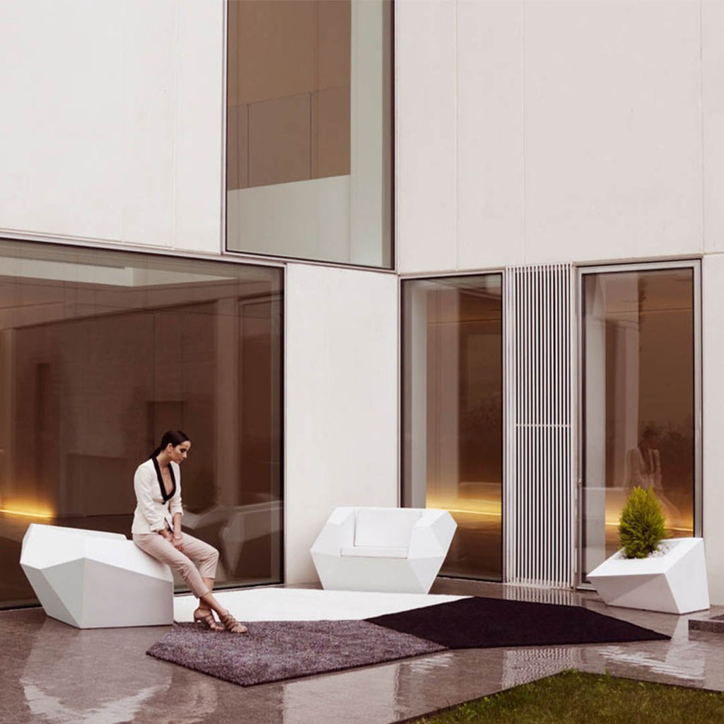 Faz Lounge Chair with Cushion | Modern Patio Furniture