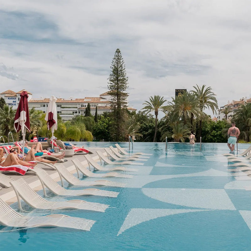 Ibiza Sun Lounger by Vondom | Luxury In-Pool and Patio Furniture