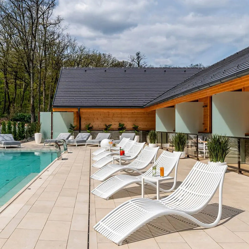 Ibiza Sun Lounger by Vondom | Luxury In-Pool and Patio Furniture - 1