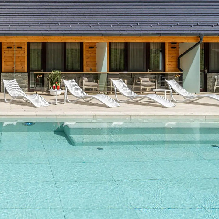 Ibiza Sun Lounger by Vondom | Luxury In-Pool and Patio Furniture - 1