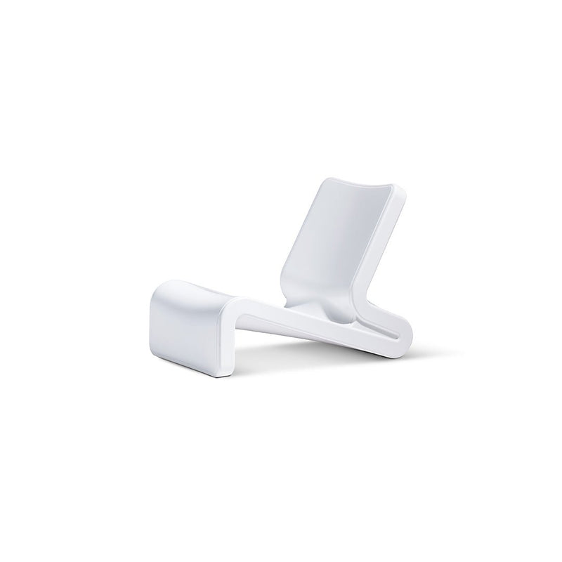 Tupelo Goods Line Chair | Patio & Pool Shelf Lounge Chair - White