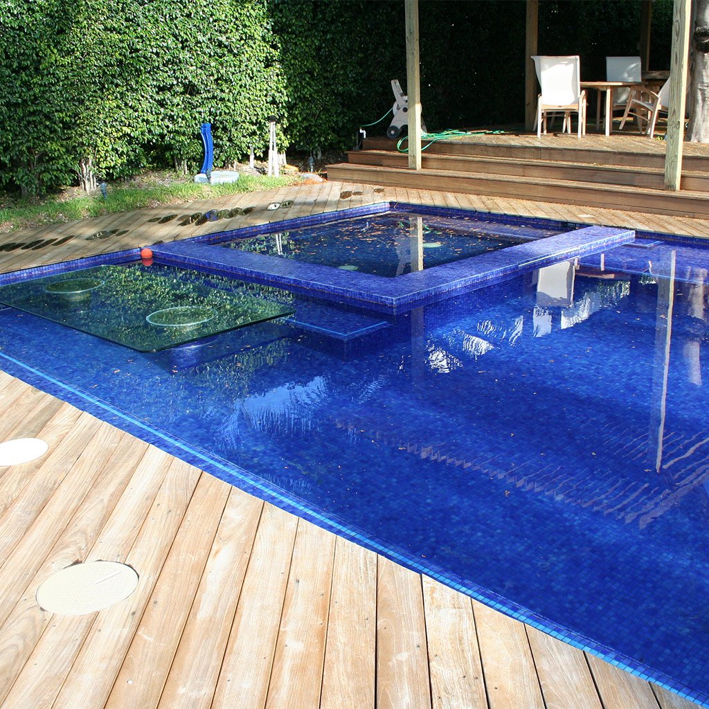 Fog Navy Blue Glass Pool Tile by Vidrepur