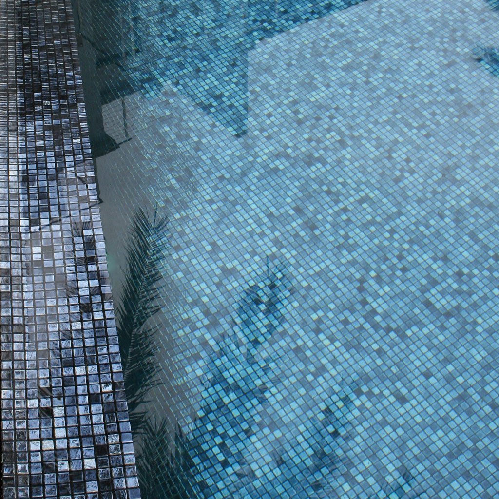 Titanium Black Iridescent Glass Tile by Vidrepur