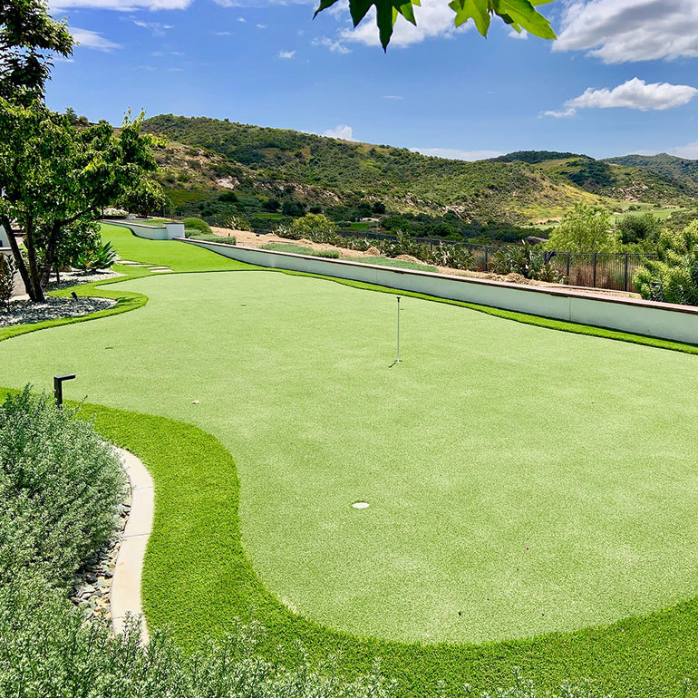 Bermuda 71 Putting Green Turf | Artificial Putting Greens
