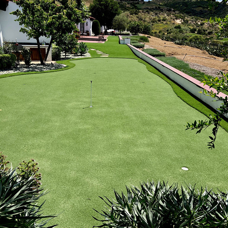 Bermuda 71 Putting Green Turf | Artificial Putting Greens