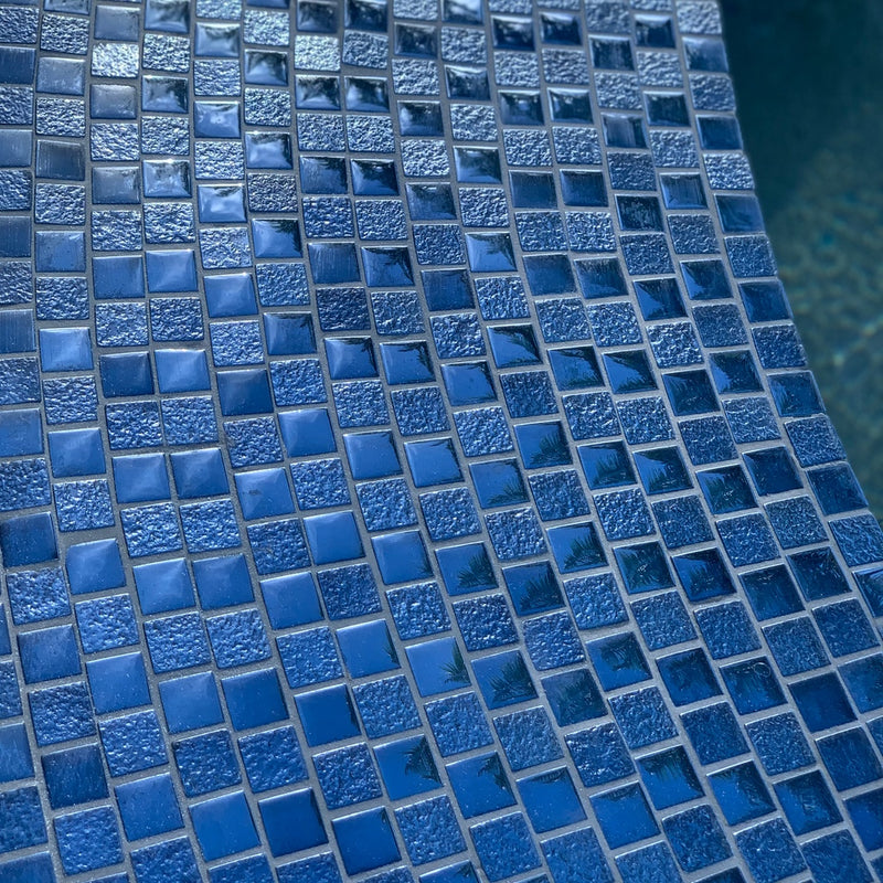 Blue, 1" x 1" Glass Mosaic Tile | SS82323B1 | Signature Series