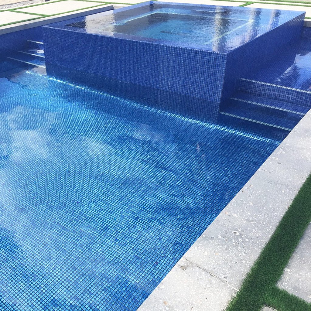 Shell Ocean Glass Tile by Vidrepur | 093561M