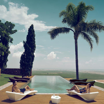 Faz Sun Lounger Table by Vondom | Luxury In-Pool and Patio Furniture