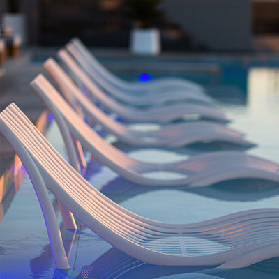 Ibiza Sun Lounger by Vondom | Luxury In-Pool and Patio Furniture