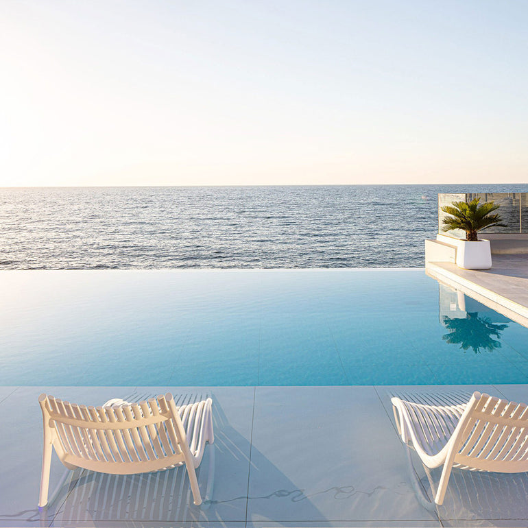Ibiza Sun Lounger by Vondom | Luxury In-Pool and Patio Furniture