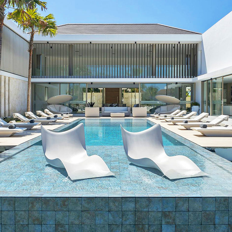 Surf Sun Lounger by Vondom | In-Pool and Patio Lounge Chair