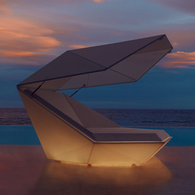 LED Faz Daybed with Canopy by Vondom | Luxury Patio Furniture