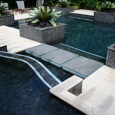 Fog Black Glass Pool Tile | Vidrepur