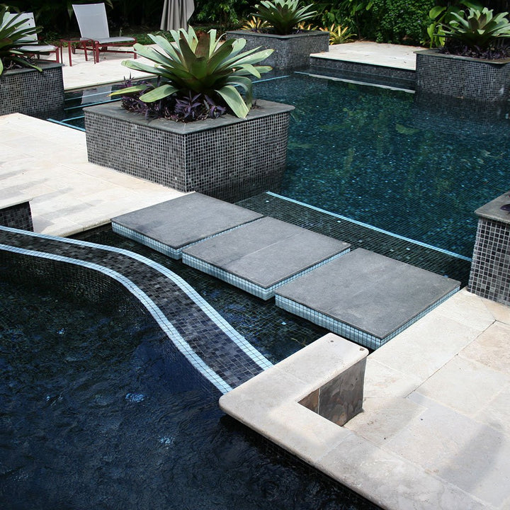 Fog Black Glass Pool Tile | Vidrepur