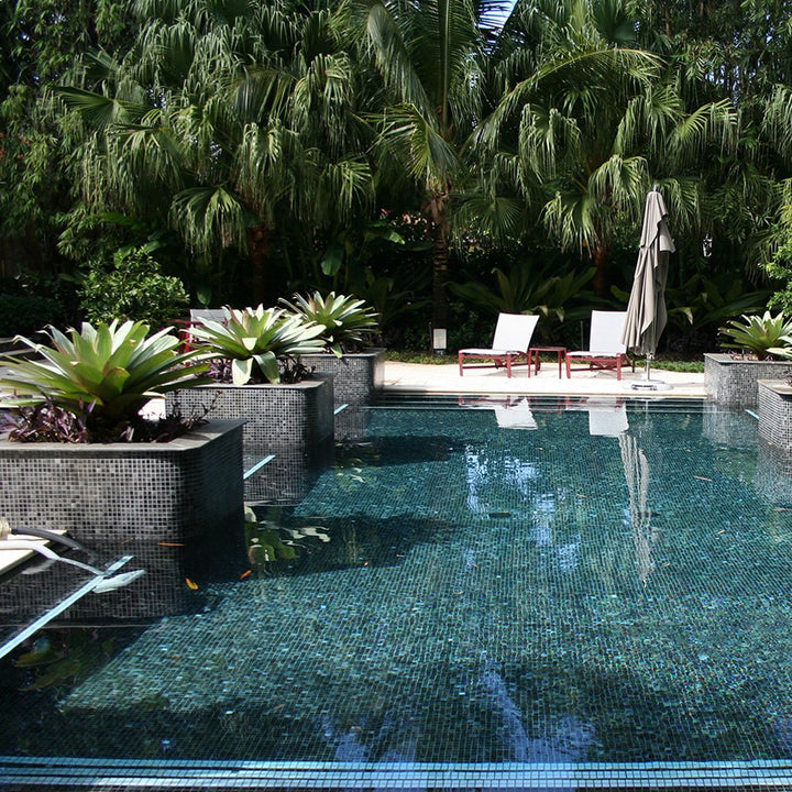 Fog Black Glass Pool Tile | Vidrepur