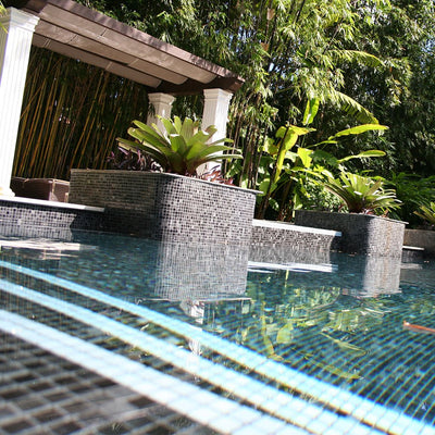 Fog Black Glass Pool Tile | Vidrepur