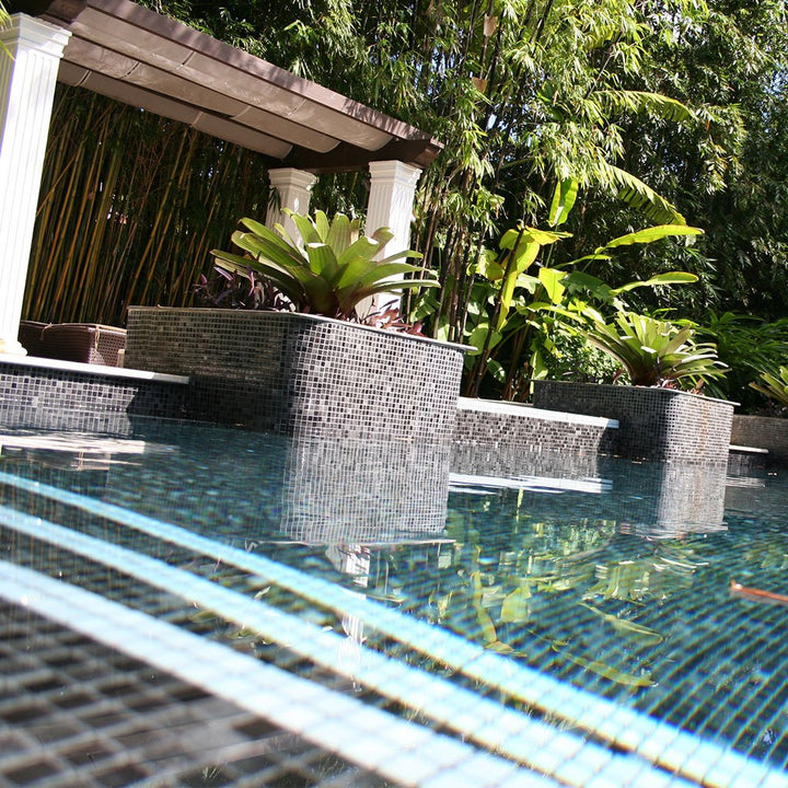 Fog Black Glass Pool Tile | Vidrepur