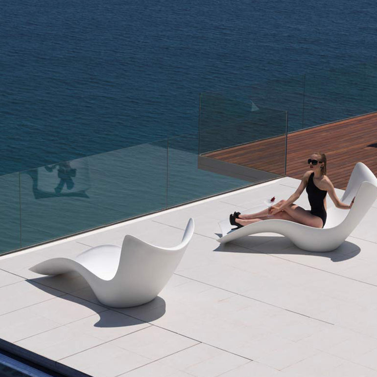 Surf Sun Lounger by Vondom | In-Pool and Patio Lounge Chair